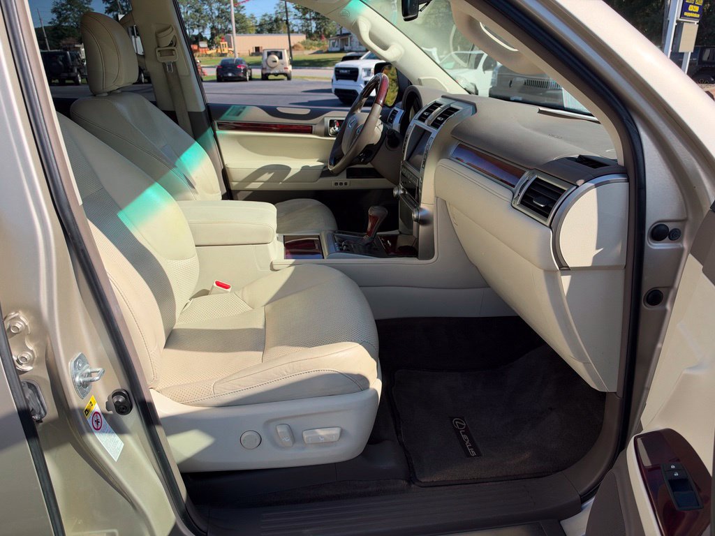 Used 2011 Lexus GX 460 w/ Comfort Plus Pkg AWD/4WD image 15