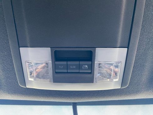 Used 2015 Ford F250 Lariat w/ Lariat Ultimate Package image 22