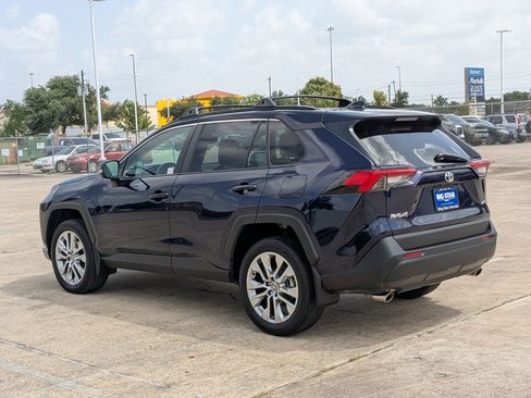 Used 2024 Toyota RAV4 XLE Premium image 6