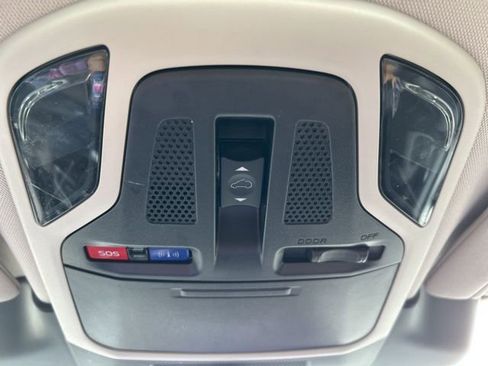 Used 2023 Subaru Outback Premium image 17