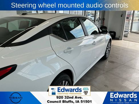 Used 2026 Nissan Altima 2.5 SV AWD/4WD image 8