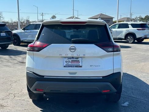 Certified 2023 Nissan Rogue SV w/ SV Premium B Package image 4