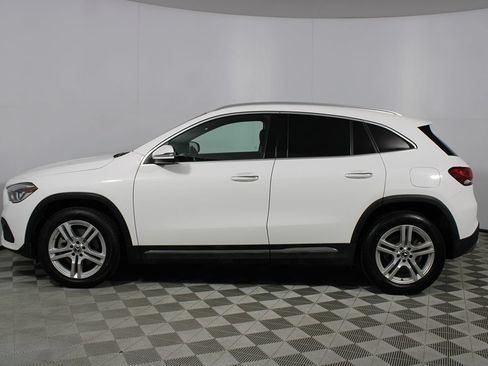 Used 2021 Mercedes-Benz GLA 250 4MATIC w/ Premium Package image 30