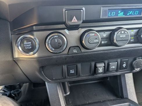 Used 2023 Toyota Tacoma TRD Off-Road AWD/4WD image 32