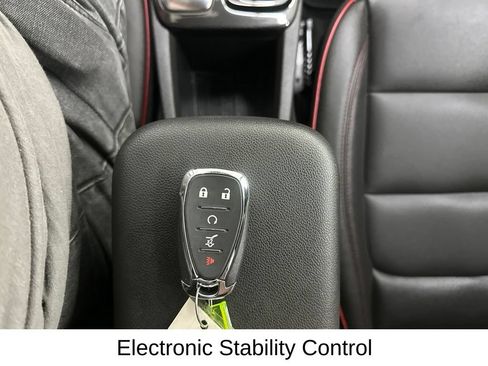Used 2025 Chevrolet TrailBlazer RS w/ Convenience Package AWD/4WD image 38