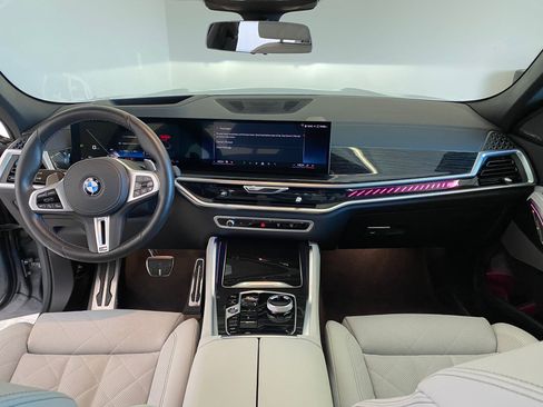 Certified 2025 BMW X6 M60i w/ Dynamic Handling Package image 16