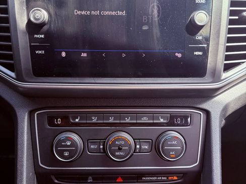 Used 2019 Volkswagen Atlas SE w/ Towing Package image 30