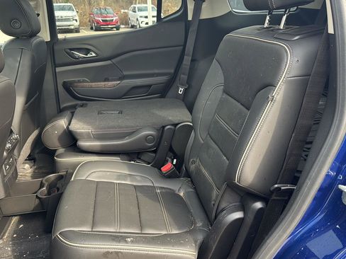 Used 2023 GMC Acadia Denali w/ Denali Ultimate Package image 11