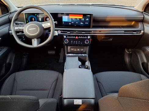 New 2026 Hyundai Tucson Blue SE image 3