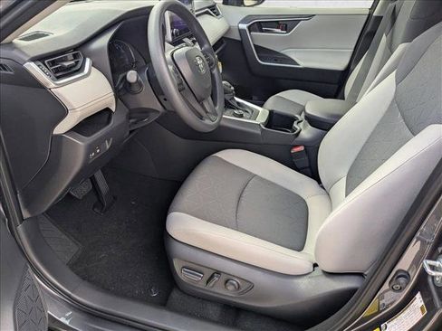 New 2025 Toyota RAV4 XLE image 4