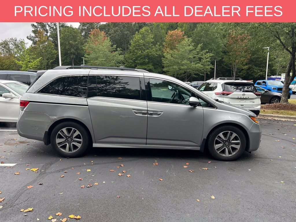 Used 2016 Honda Odyssey Touring Elite image 9