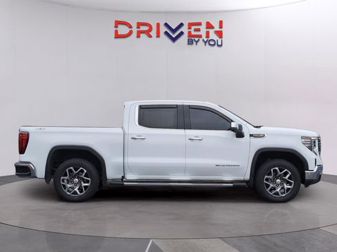 Used 2024 GMC Sierra 1500 SLT w/ SLT Premium Plus Package image 7