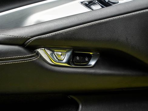 Used 2020 Chevrolet Corvette Stingray Preferred Cpe w/ 2LT Preferred Equipment Group RWD image 37