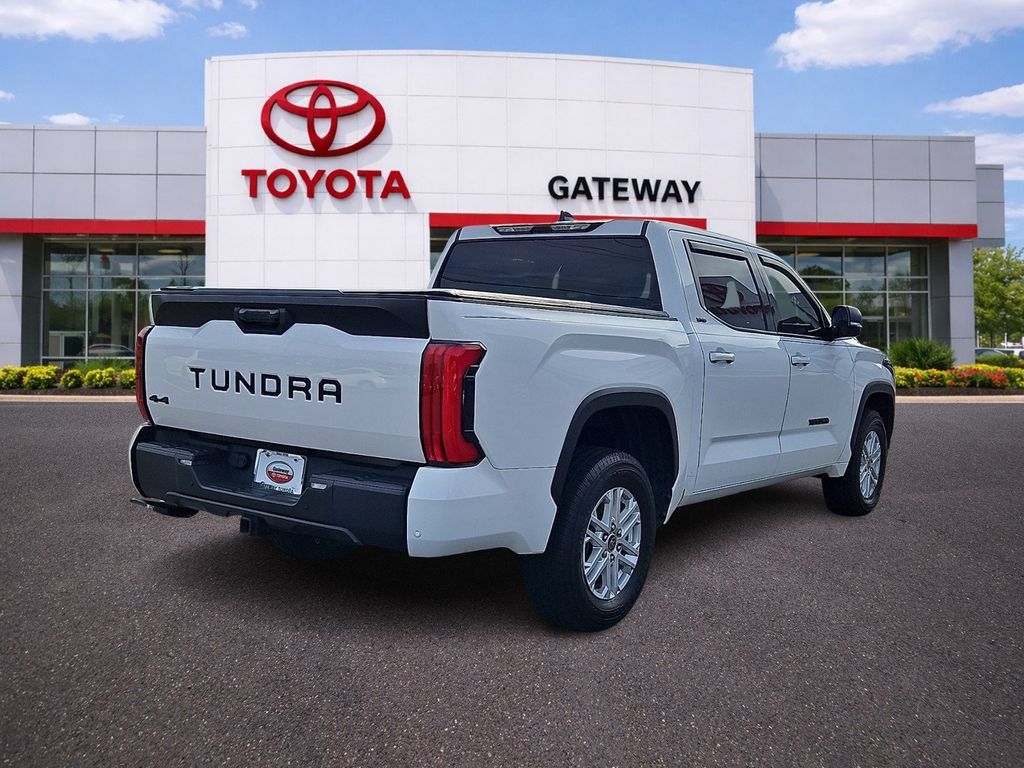 Used 2022 Toyota Tundra SR5 w/ SR5 Premium Package AWD/4WD image 4