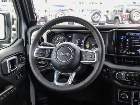 Used 2024 Jeep Wrangler Unlimited Sahara AWD/4WD image 16