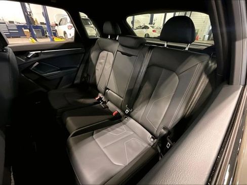 Certified 2025 Audi Q3 2.0T Premium w/ Convenience Package image 26