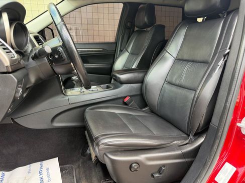 Used 2011 Jeep Grand Cherokee Laredo AWD/4WD image 14