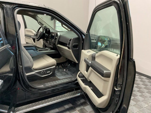 Used 2018 Ford F150 XLT w/ Equipment Group 302A Luxury AWD/4WD image 22