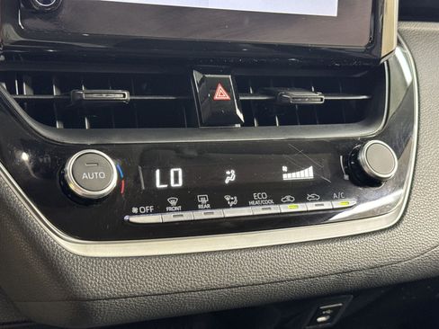 Used 2024 Toyota Corolla LE FWD image 33