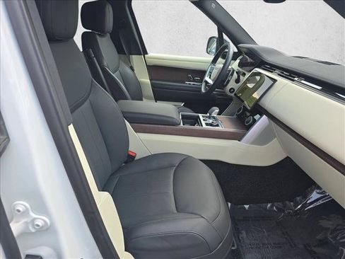 Used 2023 Land Rover Range Rover SE AWD/4WD image 10