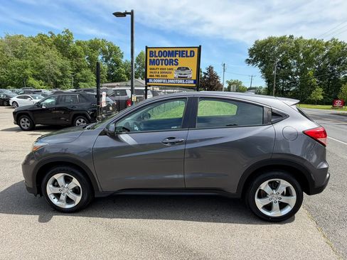 Used 2016 Honda HR-V LX image 8