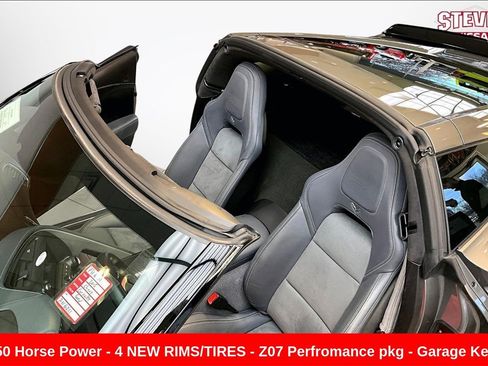 Used 2015 Chevrolet Corvette Z06 w/ 3LZ Preferred Equipment Group image 15