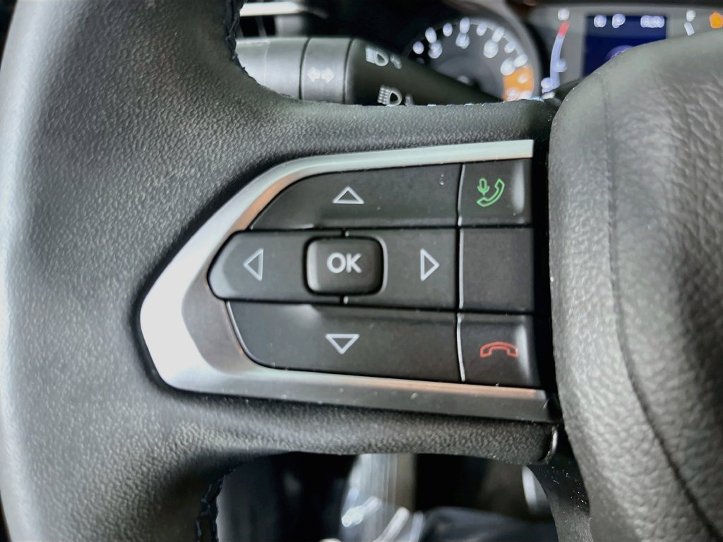 Used 2022 Jeep Compass Latitude FWD image 14