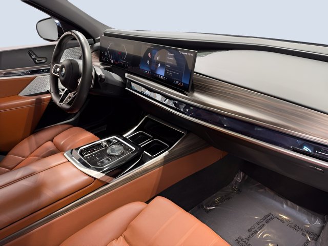 Used 2023 BMW 760i xDrive w/ Luxury Rear Seating Package AWD/4WD image 11