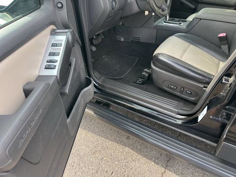Used 2007 Ford Explorer XLT image 12