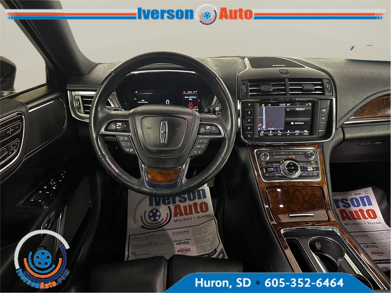 Used 2019 Lincoln Continental Select w/ Continental Climate Package AWD/4WD image 25
