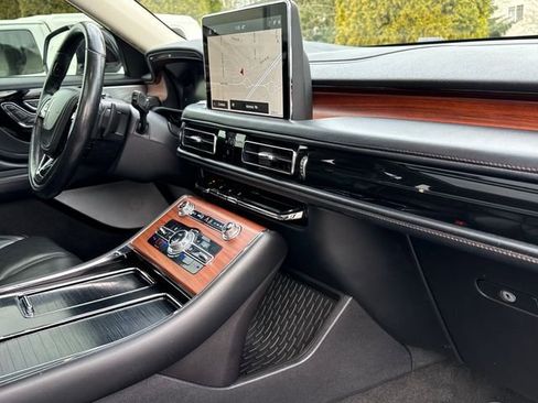 Used 2020 Lincoln Aviator Reserve w/ Equipment Group 202A image 29