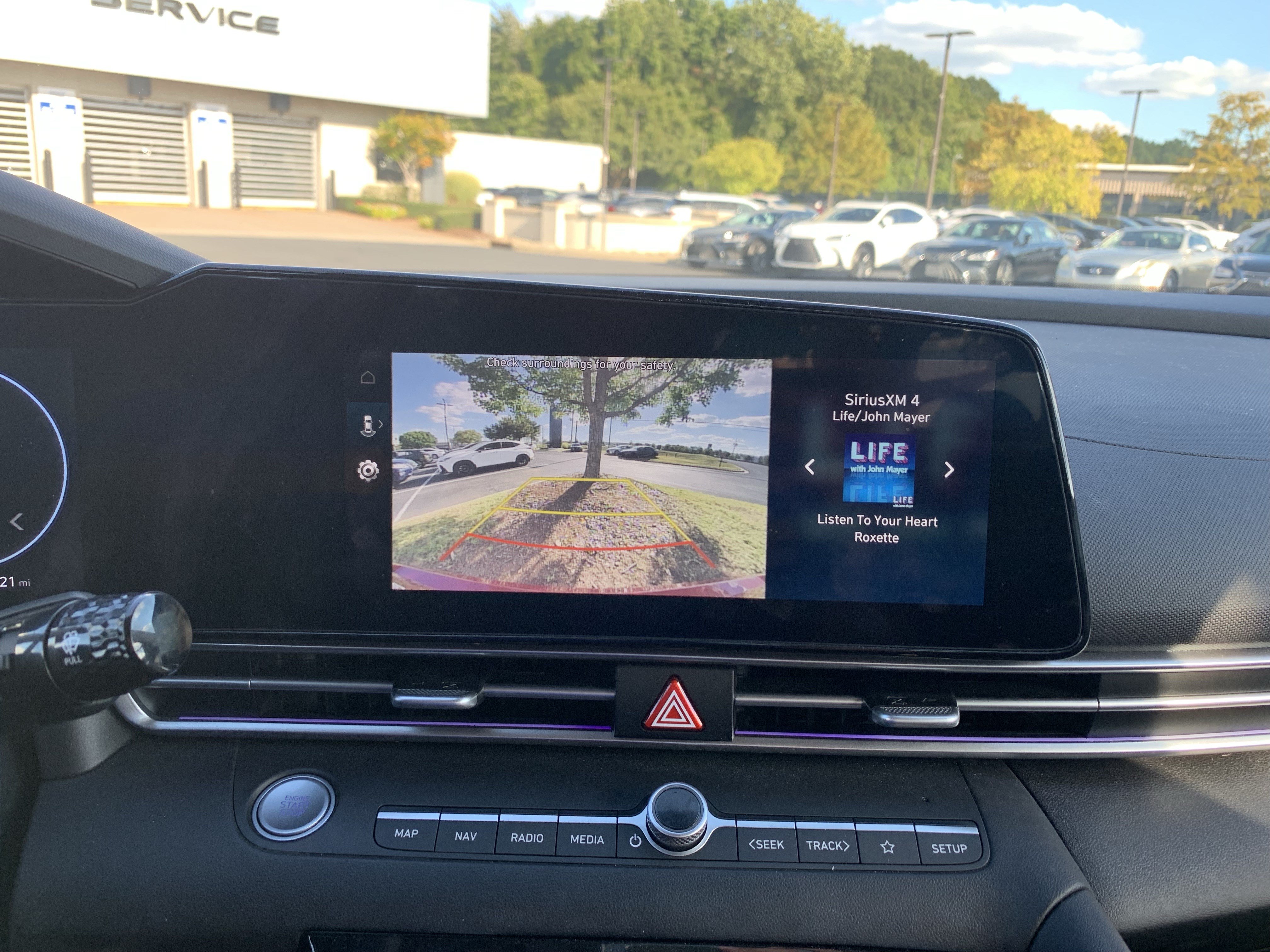 Used 2024 Hyundai Elantra SEL FWD image 25