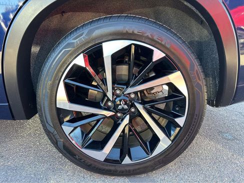 Used 2023 Mitsubishi Outlander SEL image 14