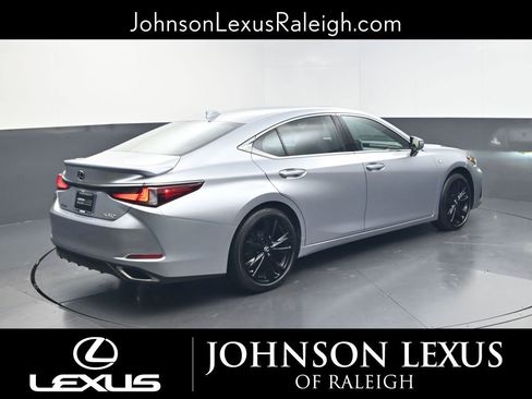 Used 2022 Lexus ES 350 F Sport image 9