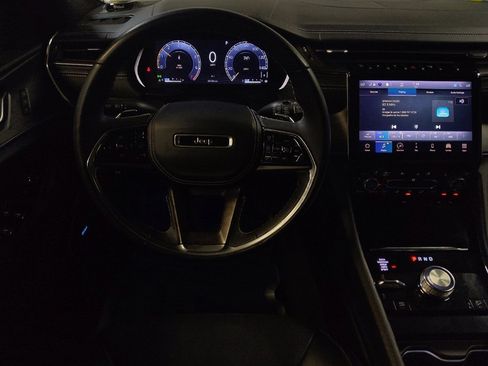 Used 2021 Jeep Grand Cherokee L Overland image 22