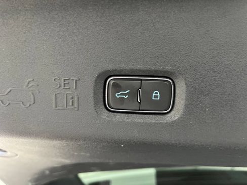 Used 2025 Ford Expedition Platinum AWD/4WD image 57