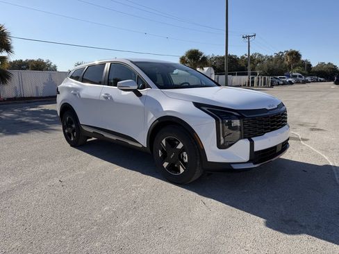 New 2026 Kia Sportage EX w/ EX Panorama Roof Package FWD image 2