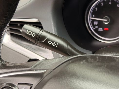Used 2020 Buick Enclave Essence FWD image 29