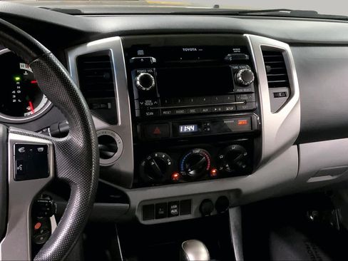 Used 2012 Toyota Tacoma 4x4 Double Cab w/ TRD Off-Road Pkg image 6