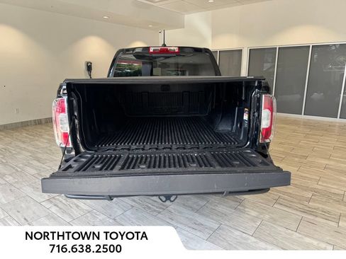 Used 2022 GMC Canyon AT4 AWD/4WD image 20