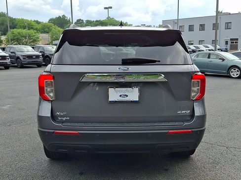 Certified 2023 Ford Explorer XLT AWD/4WD image 5