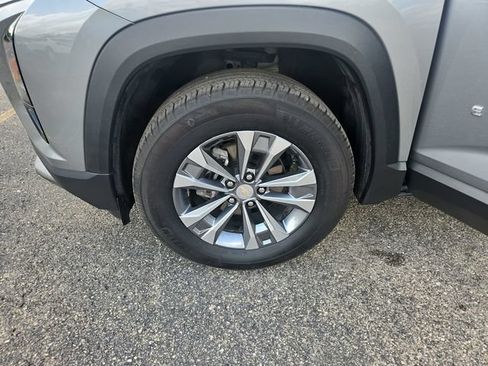 Used 2025 Chevrolet Equinox LT w/ Safety and Technology Package AWD/4WD image 27