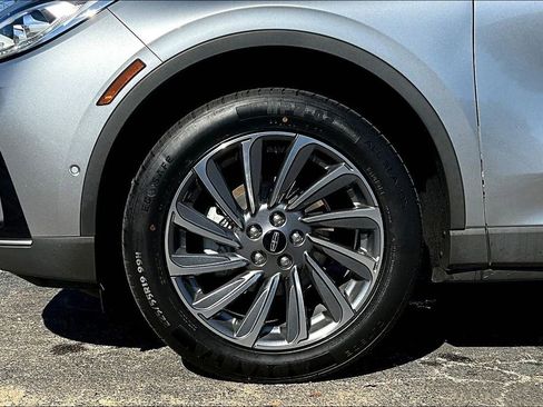 Certified 2023 Lincoln Corsair Reserve w/ Equipment Group 202A image 9