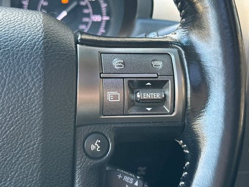 Used 2017 Lexus GX 460 Premium w/ Premium Package image 33