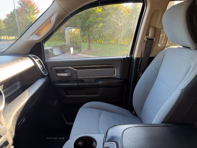 Used 2020 RAM 3500 Big Horn AWD/4WD image 17