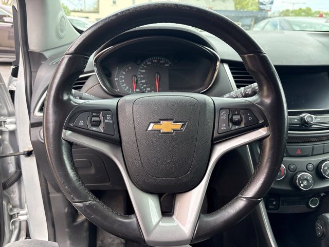 Used 2022 Chevrolet Trax LT w/ Driver Confidence Package AWD/4WD image 10