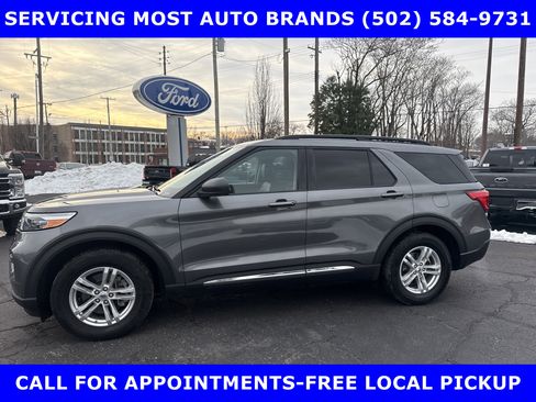 Used 2023 Ford Explorer XLT image 10
