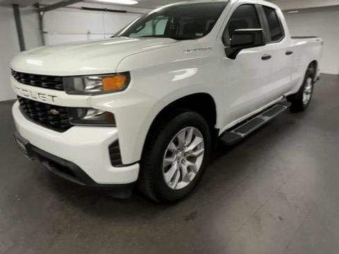Used 2021 Chevrolet Silverado 1500 Custom w/ Safety Confidence Package AWD/4WD image 4