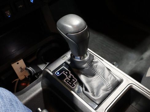 Used 2023 Toyota Tacoma TRD Sport image 30