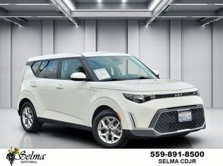 Used 2023 Kia Soul LX w/ Option Group 015 video 1